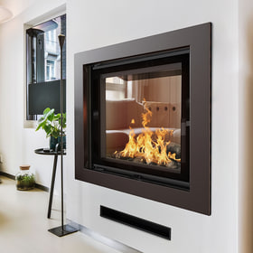 Water heating fireplace LUCY 12 kW Ø 200 black thermotec lining