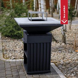 QUADRUM grill with a wooden table top